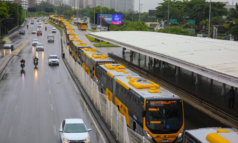 Os novos ônibus articulados já entraram em circulação - Marcelo Piu/Prefeitura do Rio
