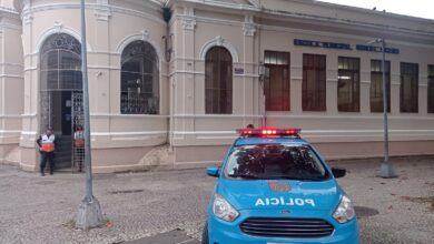 Aluno que tentou esfaquear colegas na escola da Zona Sul do Rio apresenta histórico de conflitos (Foto: Diogo Sampaio/ Super Rádio Tupi)