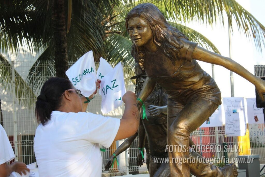 Anjos de Realengo recebem homenagem após cinco anos do massacre