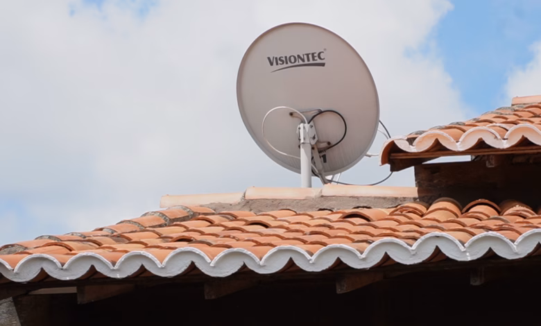 Famílias de baixa renda de todo o Brasil podem solicitar a substituição gratuita das antenas parabólicas tradicionais pela versão digital | Imagem Divulgação